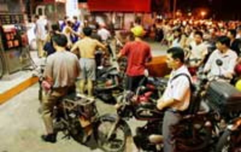 Oil_Shortage0817_200.jpg