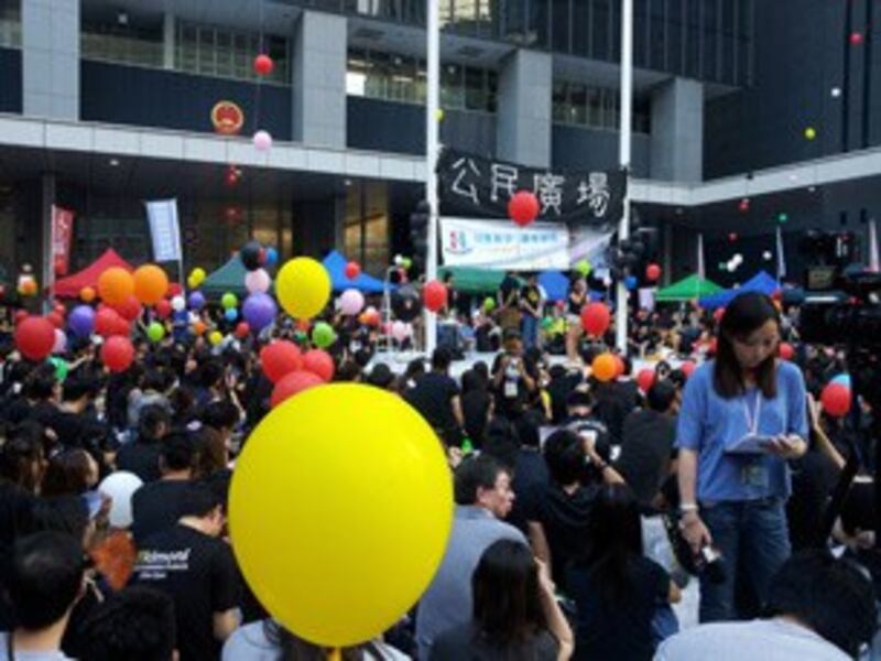 图片: “反洗脑”人士建立的“公民廣場” 。 (记者心语拍摄)