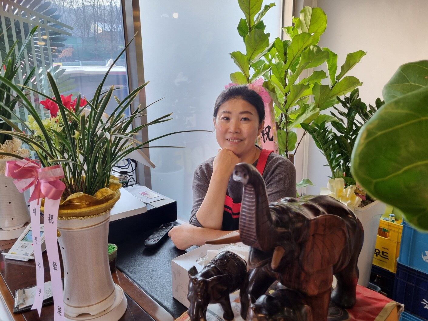서울의 청계산 인근에서 냉면집을 운영하는 김수진 씨.