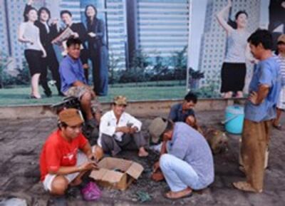 000_Hkg4794221-250.jpg