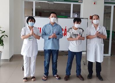 Hai bệnh nhân COVID-19 khỏi bệnh.