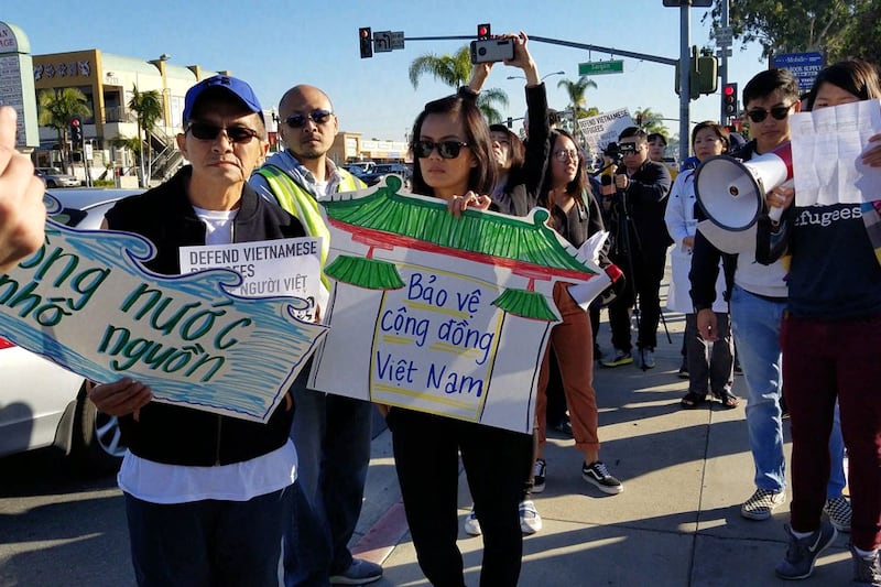 Biểu tình Bảo vệ Người Việt tỵ nạn có nguy cơ bị Mỹ trục xuất ở Little Saigon, California, hôm 15/12/2018