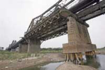 BridgeRiverDroughtEnvironment200.jpg