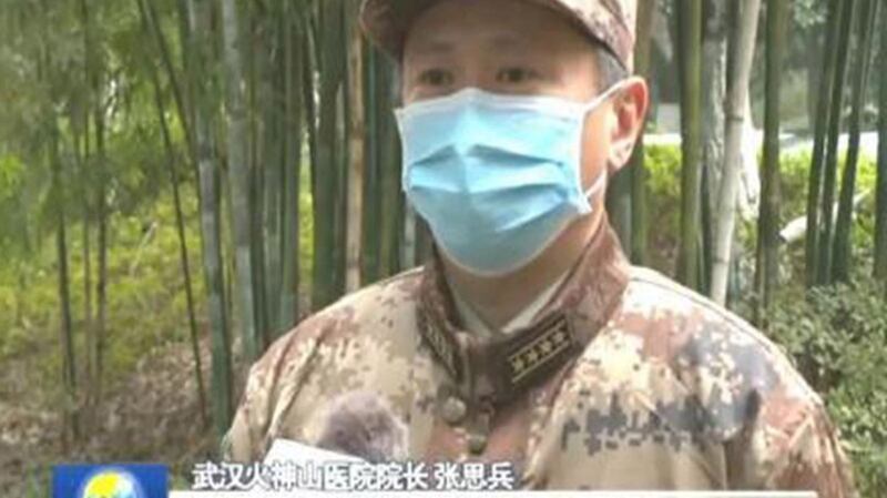 解放军4,000多名医护人员驰援武汉。（视频截图）