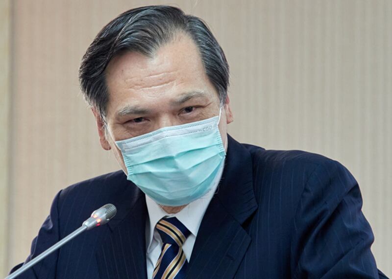 2020年5月28日，陸委會主委陳明通：未來會以兩條腿走路方式，分開處理香港居民和香港政府。（鍾廣政 攝）