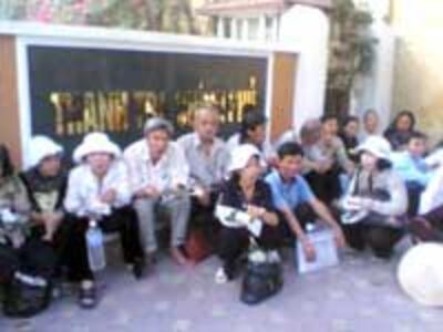 TienGiangProtest200b.jpg