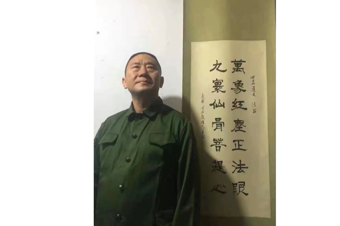 1989年6月3日至4日,张世军随解放军戒严部队进入天安门广场,目睹了当时发生的场景。