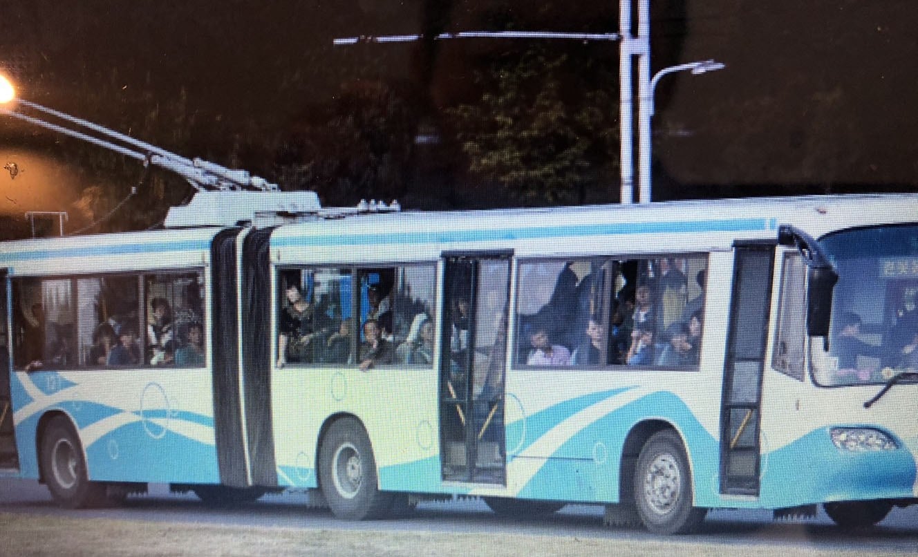 잦은 정전으로 평양 시내버스 운행 차질