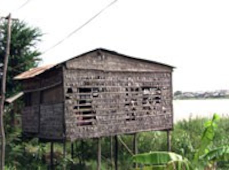 VnCambodianSchool200c.jpg