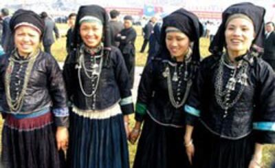 Người dân tộc Nùng. Photo courtesy of cema. 
