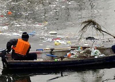 CHINA-UN-CLIMATE-RIVER-200.jpg