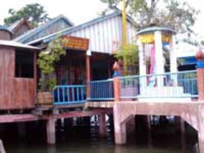 VnCambodianPagoda200.jpg