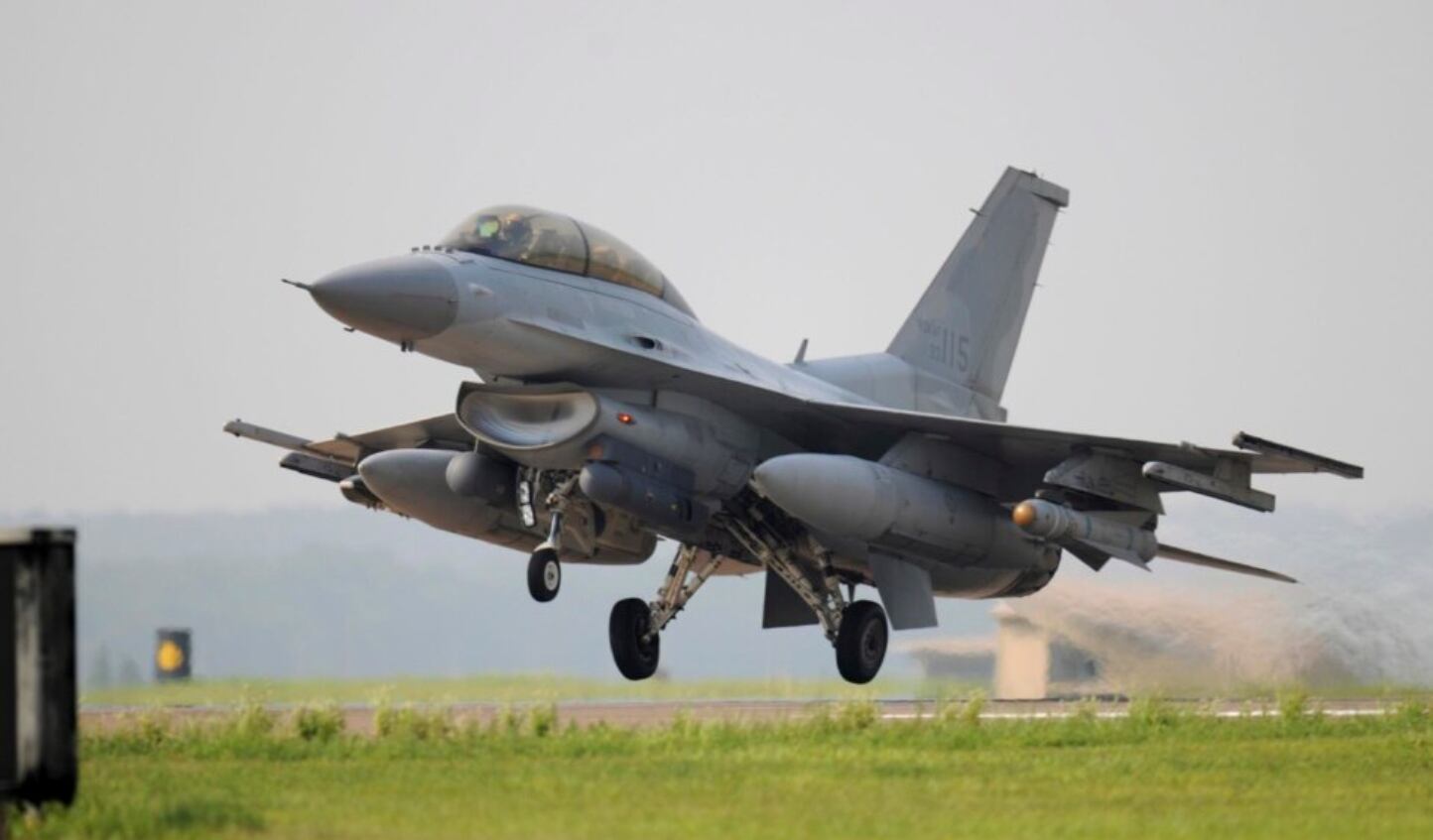 한국 공군 주력인 KF-16V.
