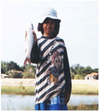 khmer-girl-and-fish-200.jpg