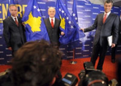 Kosovo-bayraq1-200.jpg
