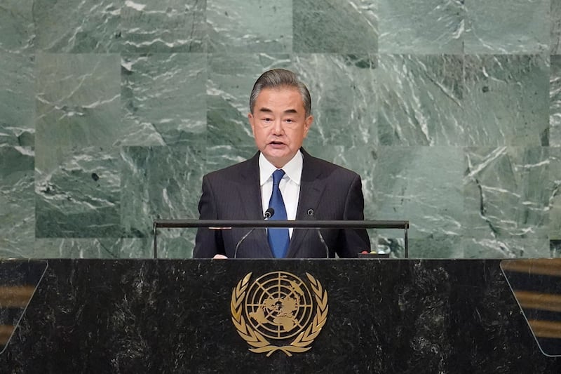 2023年9月24日,中国国务委员兼外长王毅在联合国大会发言。(美联社)