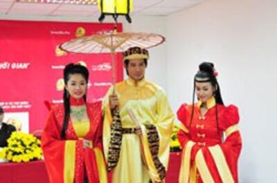 anh-chang-vuot-thoi-gian-250.jpg
