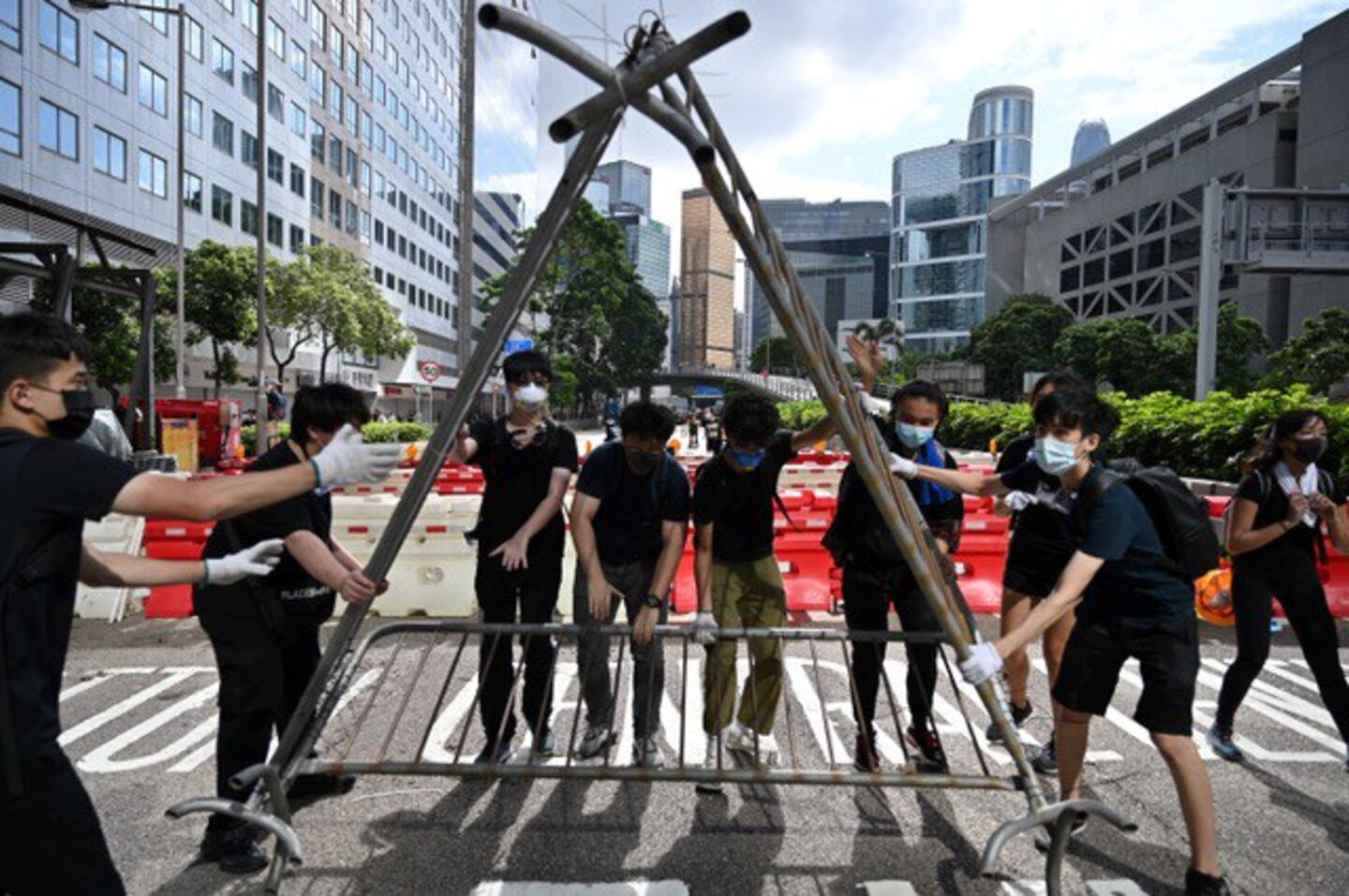 专栏 | 大国攻略：零零后的“反送中运动”背水一战 流动自发难以掌控 – 普通话主页
