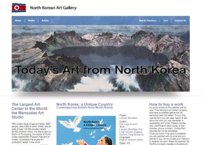 중국 베이징에 위치한 북한전문여행사인 ‘고려투어스'가 인터넷 웹사이트를 통해 북한 화가가 직접 그렸다고 강조하면서, 북한의 선전화, 유화 등 예술작품을 미화 약 100달러~300달러에 팔고 있다.