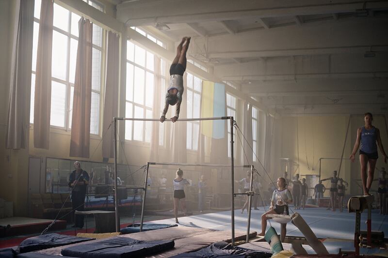 瑞士駐華大使館原訂在北京放映以烏克蘭為主題的電影「奧嘉」 （Olga），卻被中方兩度阻止。（電影截圖，瑞士駐華大使館提供）