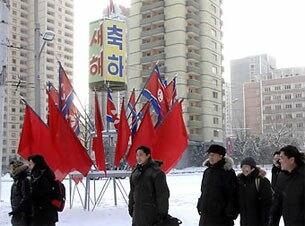2013년 계사년 새해 첫날인 1일 눈 내린 평양 거리 풍경.