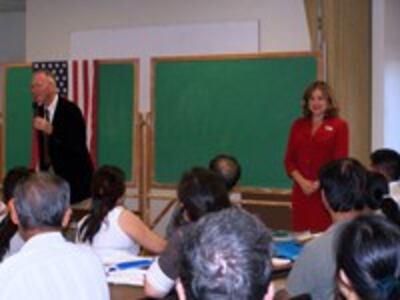 LorettaSanchezVnClass200b.jpg
