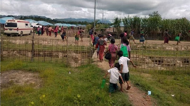 maungtaw-refugees.JPG