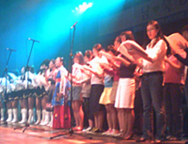 concert2-200.jpg