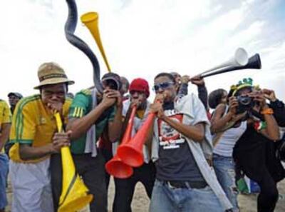 Loại kèn Vuvuzela đặc biệt của dân tộc Phi châu. AFP