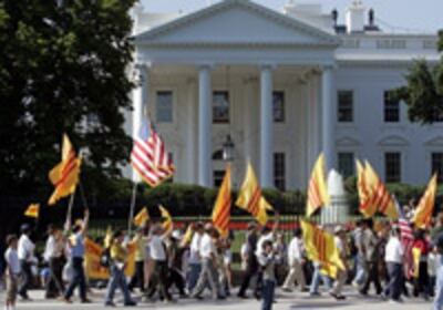 US_VIETNAM_PROTEST_200.jpg
