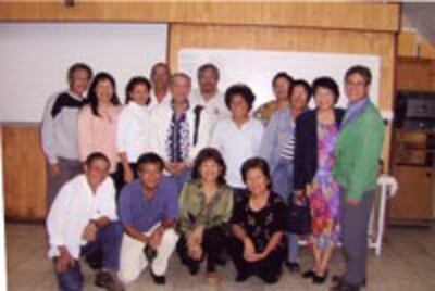 NoumeaPeopleNguoiGia200.jpg
