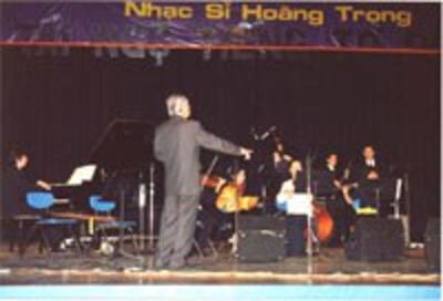 HoangTrong200.jpg