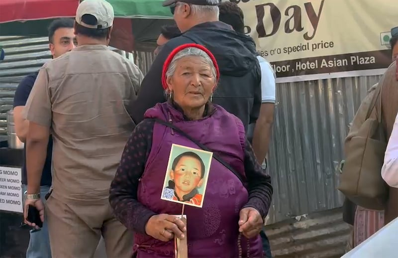 བོད་མི་བགྲེས་སོང་མང་པོས་ལས་འགུལ་ནང་མཉམ་ཞུགས་གནང་ཡོད་པ་རེད། ༢༠༢༦།༥།༡༧