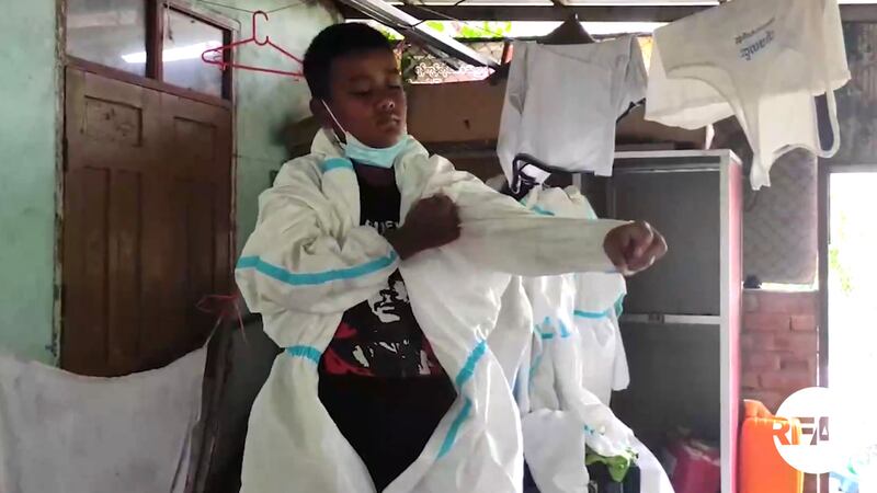 tun-lin-naing-ppe-wear.jpg