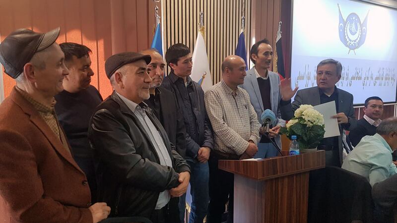 دۇنيا ئۇيغۇر قۇرۇلتىيى مەركىزى ئىشخانىسى ۋە ئۇيغۇر ئۆيىنىڭ ئېچىلىش مۇراسىمىنىڭ كۆرۈنۈشى. 2024-يىلى 3-مارت، ميۇنخېن