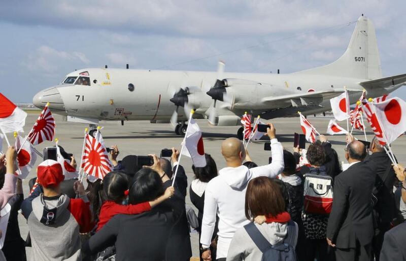日本海上自卫队P-3C反潜巡逻机1月11日从冲绳那霸空军基地起飞，到中东附近海域执行情报搜集任务。（KYODO）