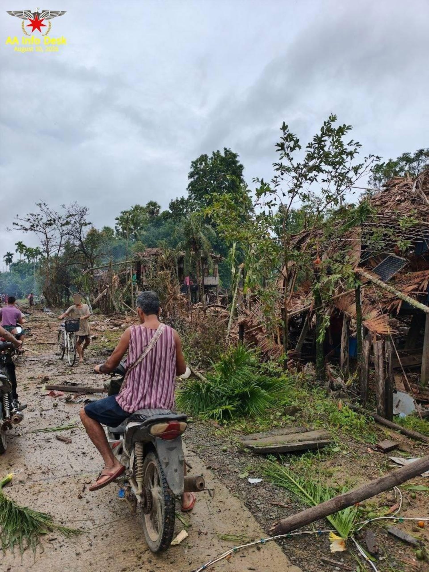 သံတွဲ လေကြောင်းတိုက်ခိုက်မှုကြောင့် လူ ဆယ်ဦးထက်နည်း သေဆုံး