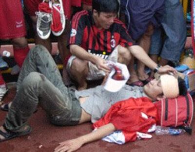 Vietnam-Soccer-Hooligan-250.jpg