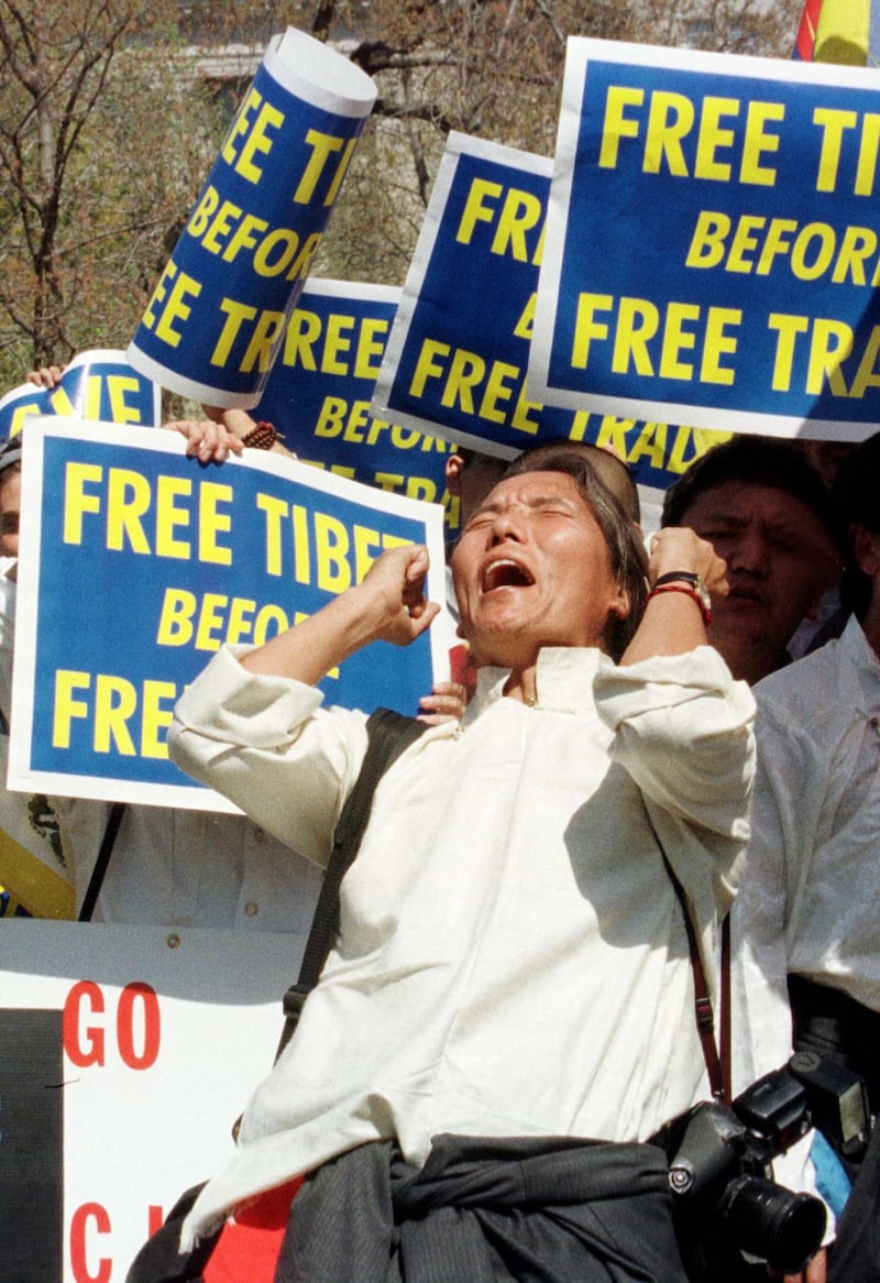རྒྱ་ནག་གི་སྲིད་བློན་ཟུར་པ་ཀྲུའུ་རུང་ཅིའི་ལོ་ངོ་༩༨ཐོག་འདས་གྲོངས་སུ་སོང་བ་དང་བོད་ནང་འཛིན་པའི་སྲིད་བྱུས་དང་བོད་དོན་ཐོག་གྱི་ལྟ་བ།