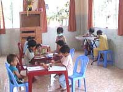 MaiHoaKid200.jpg