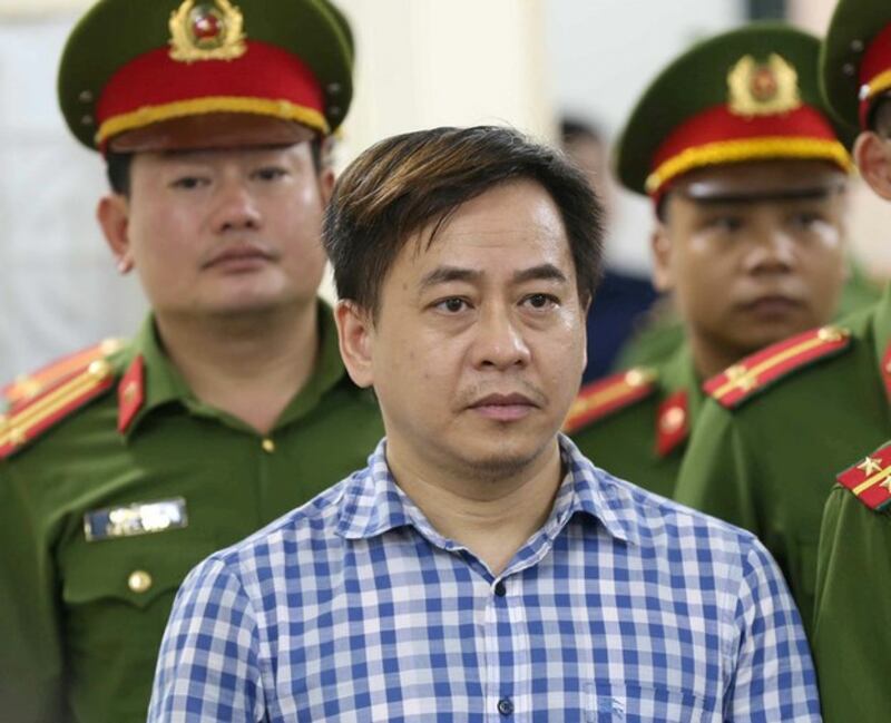 Phan Văn Anh Vũ, tức "Vũ nhôm" trước tòa tại Hà Nội hôm 30/7/2018.