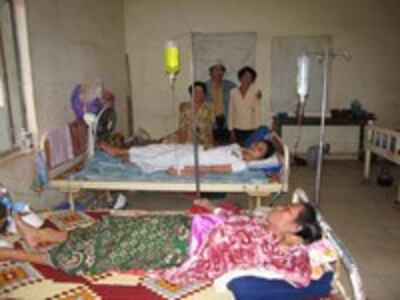 AidsVnCambodia200c.jpg