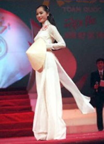 Sinh viên Ngô Thuý Hà, 20 tuổi, Á hậu 2, Việt Nam, 1998. Ảnh minh hoạ, AFP