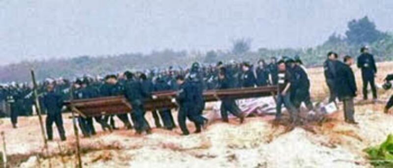 zhongsan_clash2_350.jpg