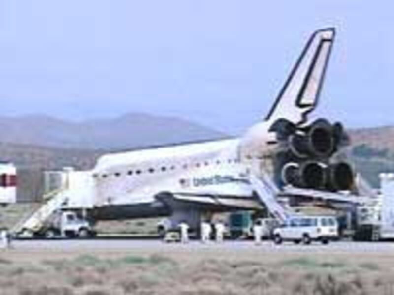 UsDiscovery200.jpg