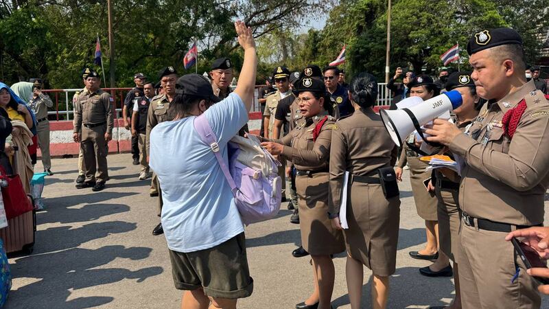 Cambodia_deports_119_Thais_involved_in_online_scam_thru_Poipet_030125_FB_MoI_2.jpg
