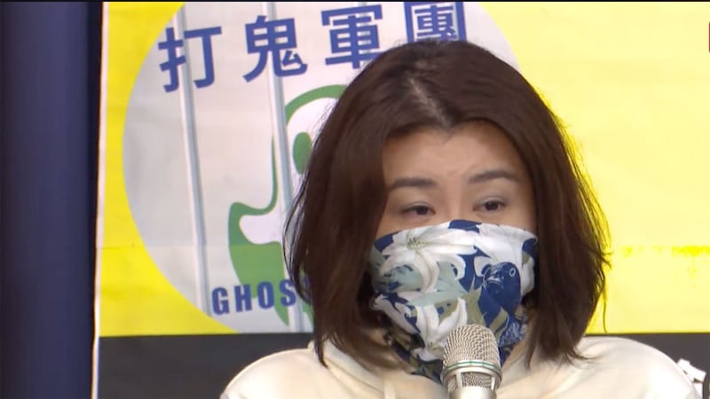 李小姐自述她的母亲被约谈经过。（国民党视频截图）