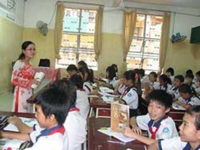Một tiết học lịch sử của học sinh Trường THCS Kiến Thiết, quận 3 - TPHCM. Photo courtesy of tieuhocdanghai.com