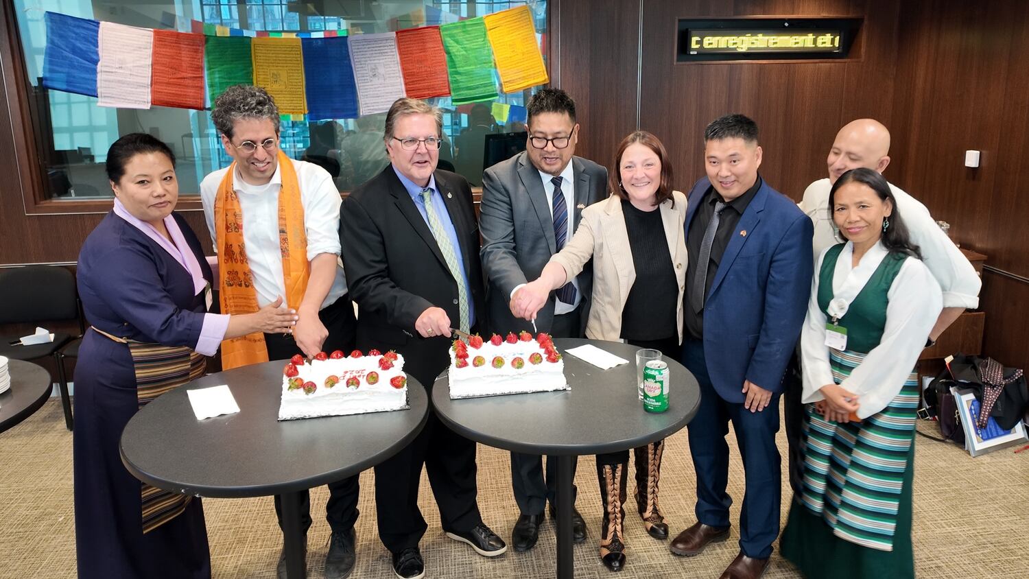 ཁེ་ཎ་ཌའི་གྲོས་ཚོགས་སུ་བོད་ཀྱི་ཉིན་མོ་སྲུང་བརྩི་ཞུས་པ།