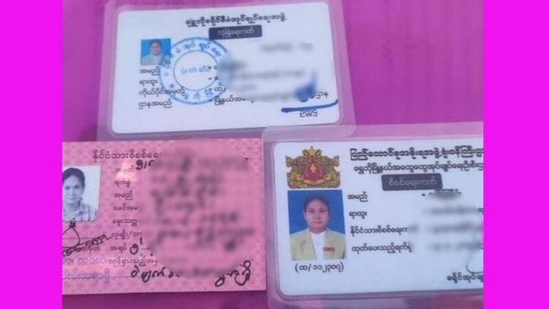 ရွှေဘိုမြို့၊ မြို့နယ်အထွေထွေအုပ်ချုပ်ရေးမှူးရုံး အငယ်တန်းစာရေး ဒေါ်မြမြငြိမ်းအား တွေ့ရစဉ်။ (ဓာတ်ပုံ - ရွှေဘိုအားမာန်မြို့ပြပြောက်ကျားအဖွဲ့)